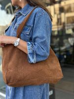 کیف پاییزی قهوه‌ای